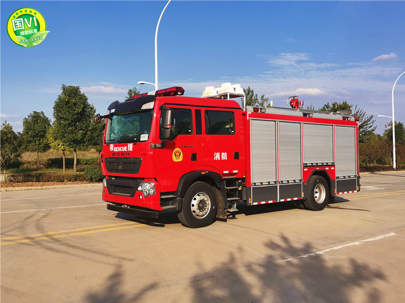 重汽A類泡沫主戰(zhàn)消防車